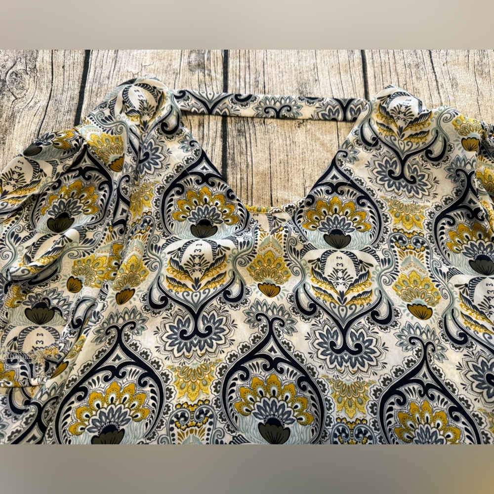LOFT Gorgeous print blouse. XL